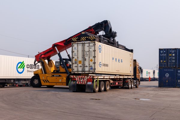 配资学习网 钢铁动脉连山海　同心筑梦向未来——中老铁路助力区域发展观察(2)